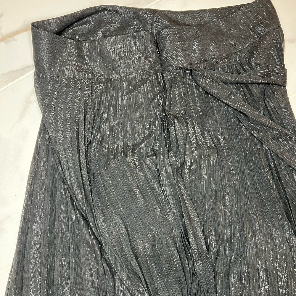 đ
șNew York and company pleated maxi skirt - Picture 12 of 12